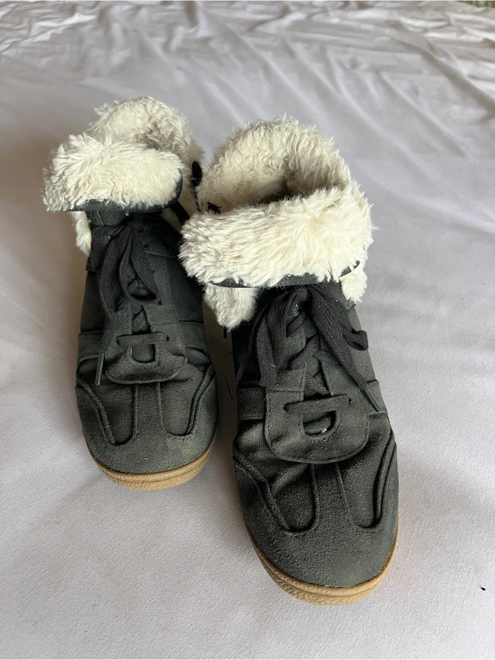 Justice Girls Size 9 Dark Gray Faux Fur Trim Lace-Up Ankle Wedge Boots
